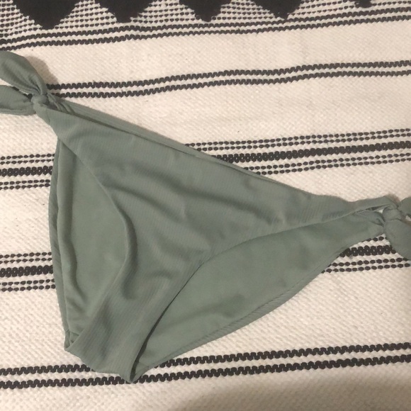 Bikini set - Picture 5 of 6